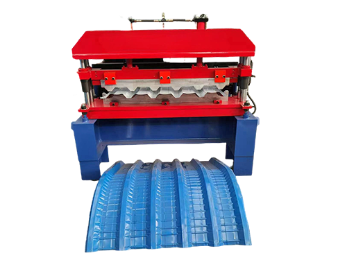 Color steel plate arching machine