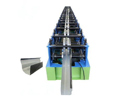 Drainage pipe forming machine