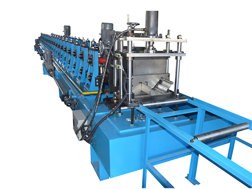 Drainage pipe forming machine