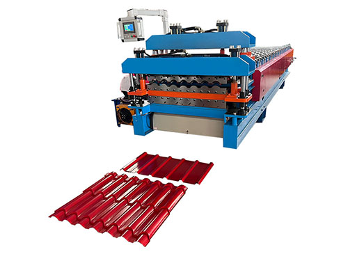 Layer panel forming machine